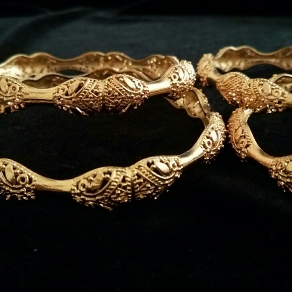 Braclets - Picture 2 of 2